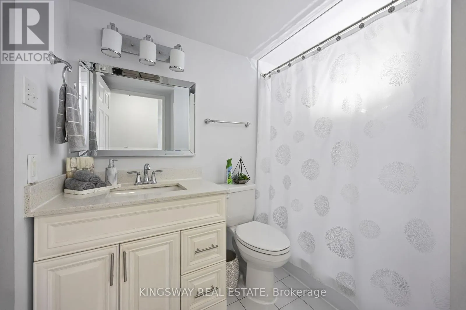 507 - 12 LAURELCREST STREET