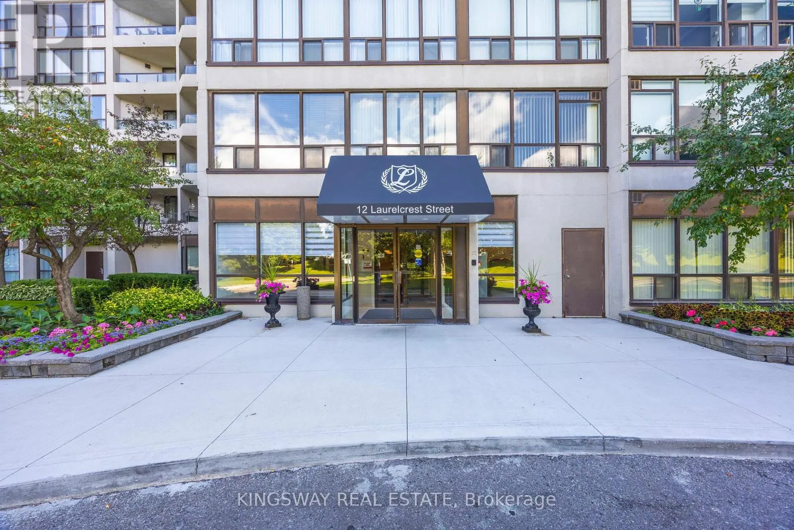 507 - 12 LAURELCREST STREET