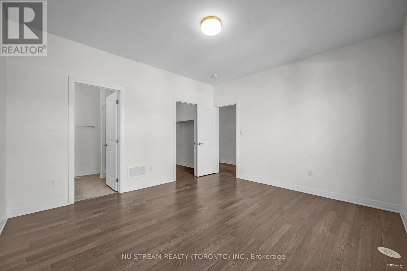 3255 CRYSTAL DRIVE
