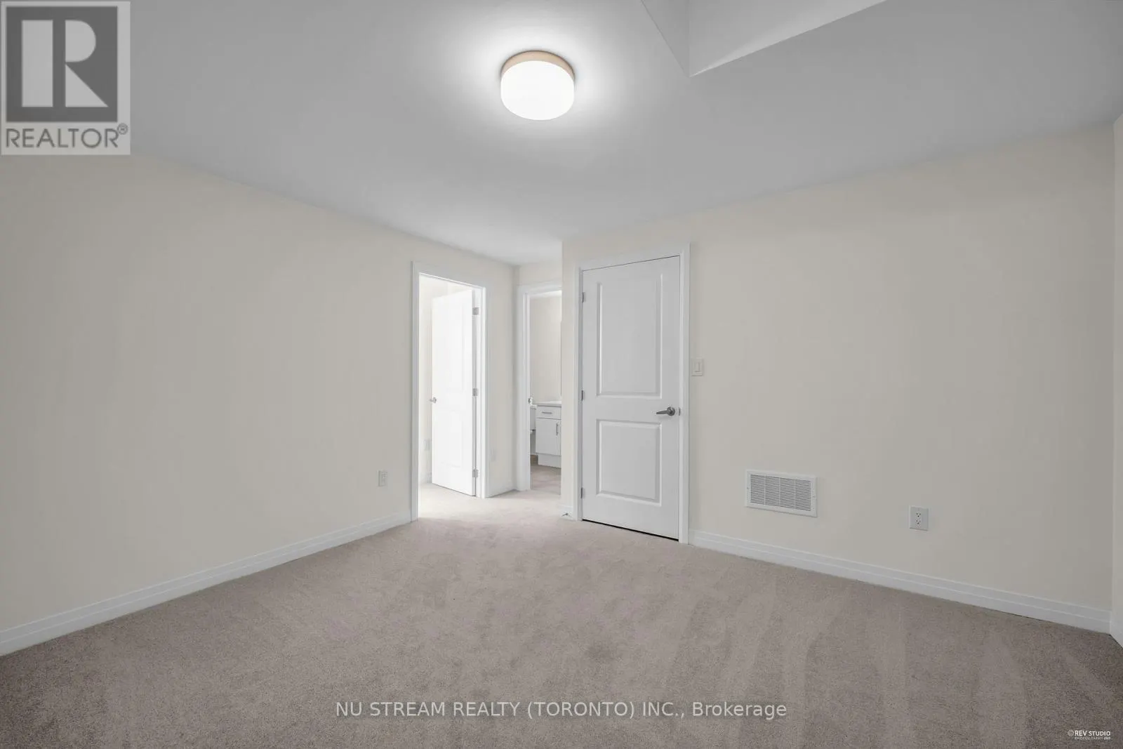 3255 CRYSTAL DRIVE