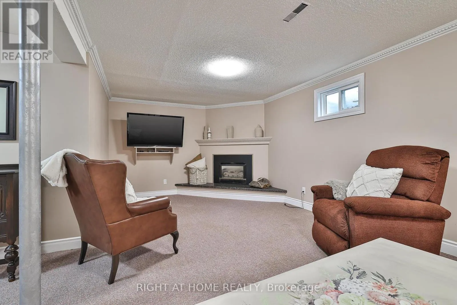 25 DEVONSHIRE DRIVE