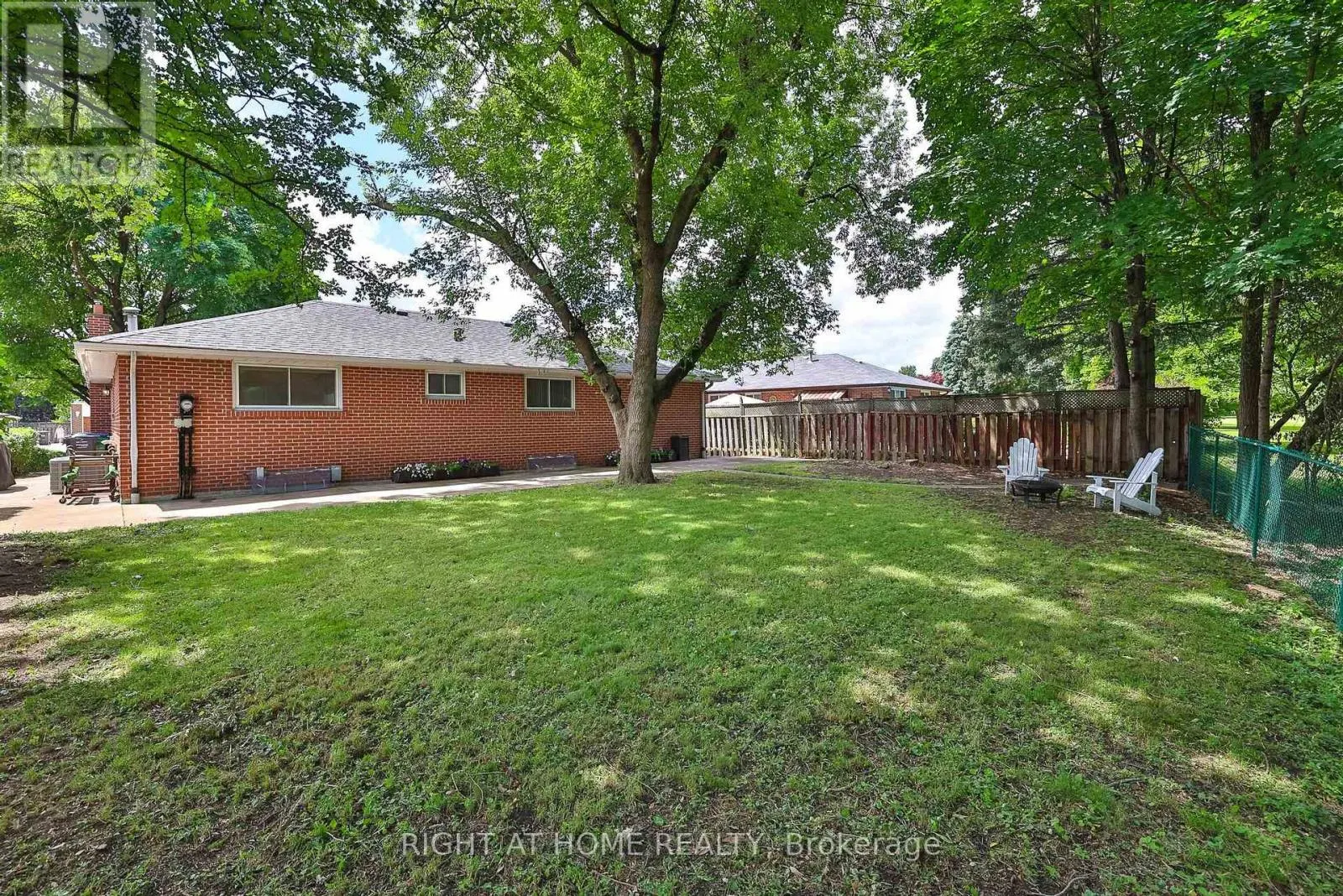 25 DEVONSHIRE DRIVE