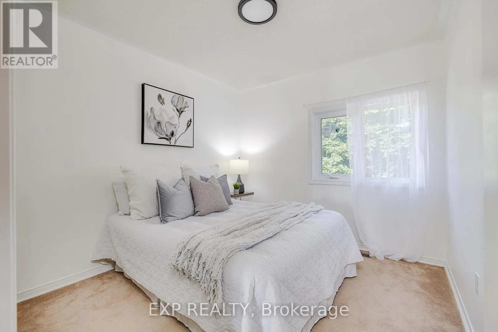 24 - 1591 SOUTH PARADE COURT