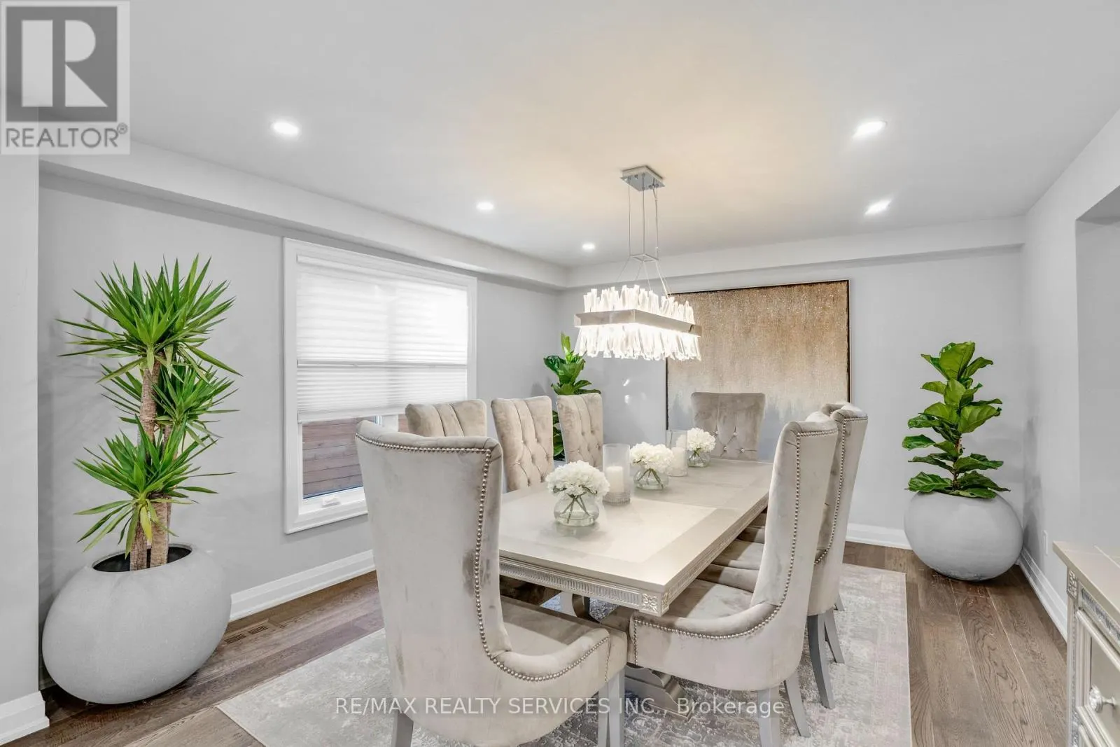 24 MARLOW PLACE