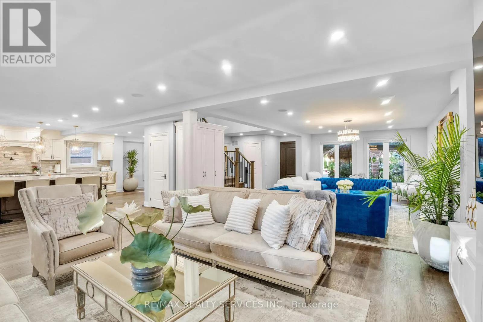 24 MARLOW PLACE