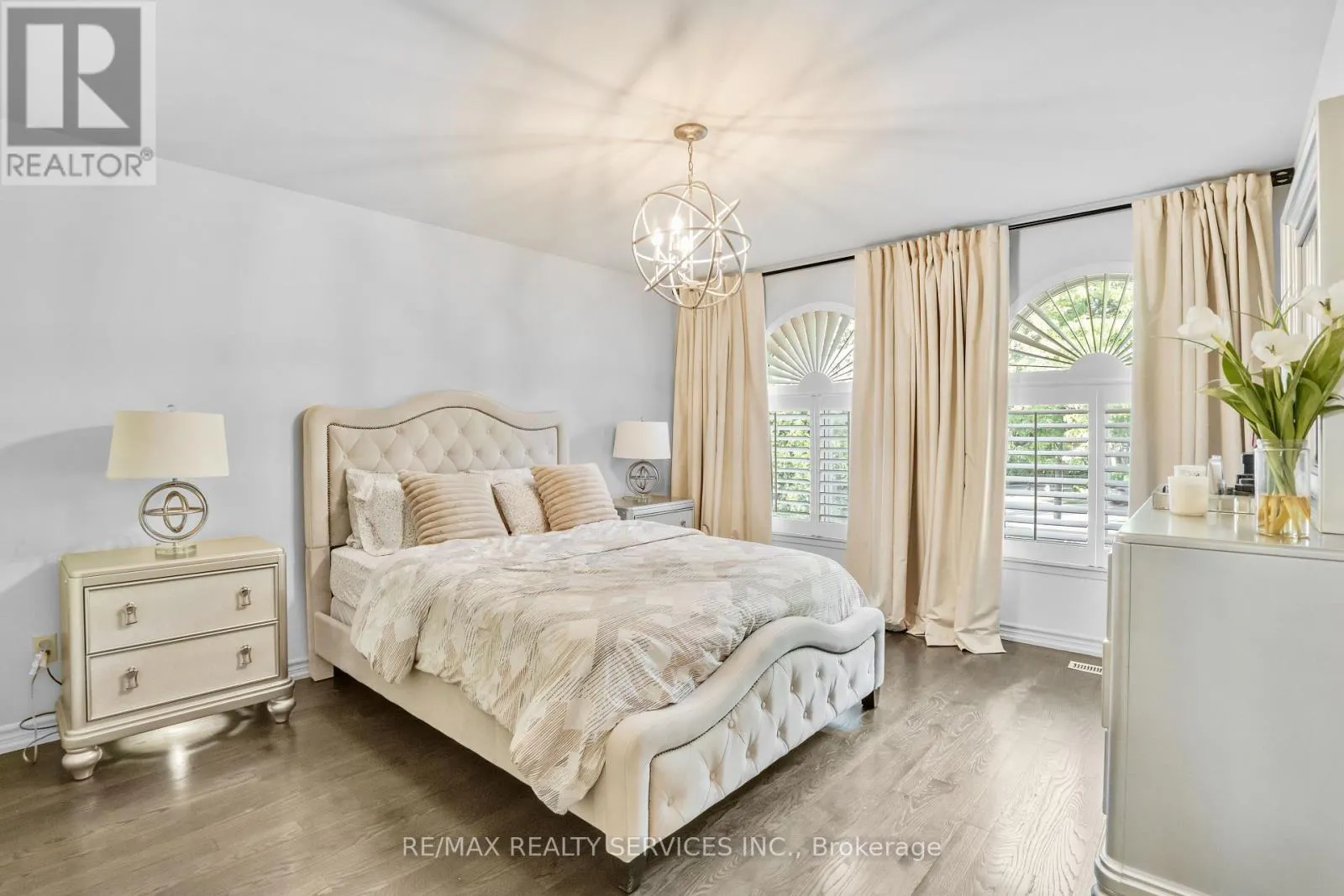 24 MARLOW PLACE