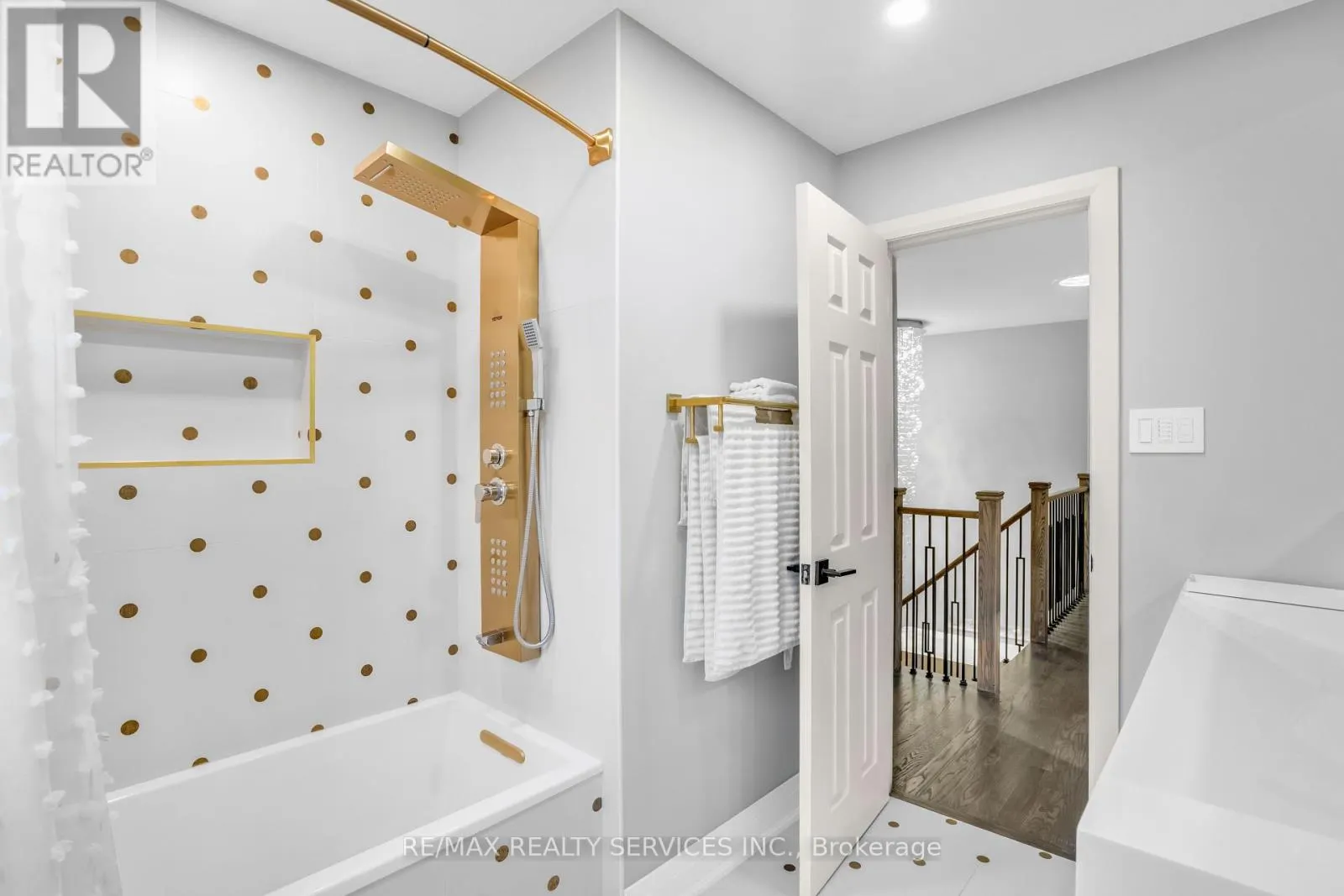 24 MARLOW PLACE