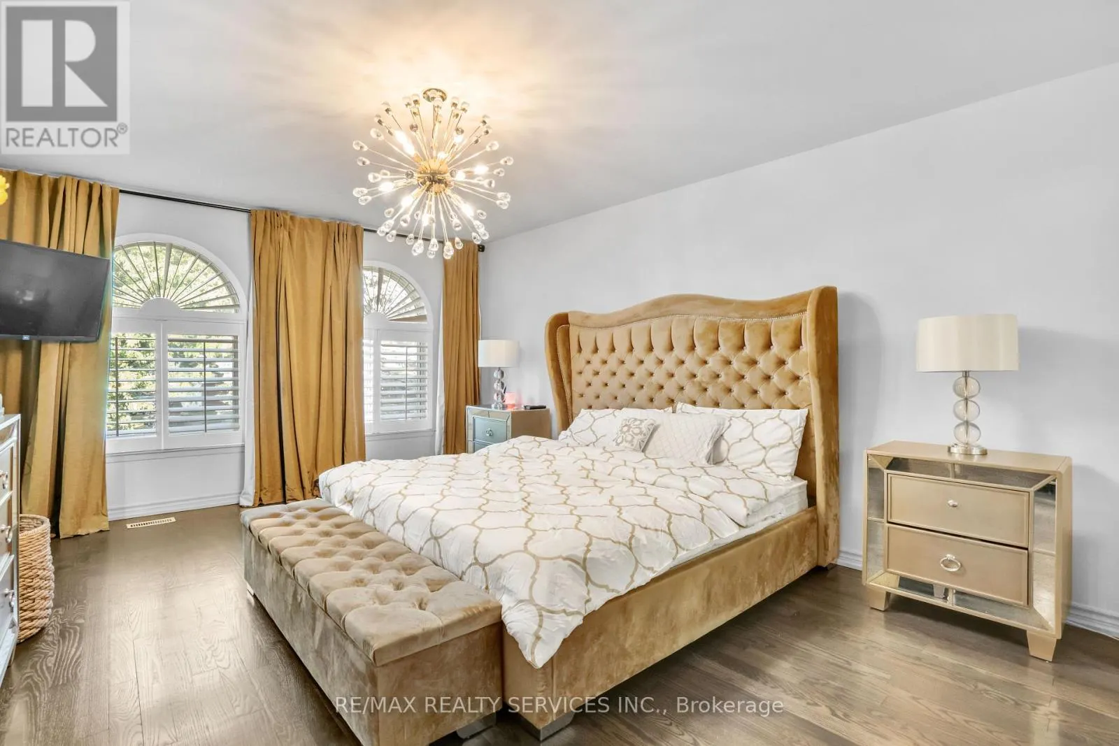 24 MARLOW PLACE