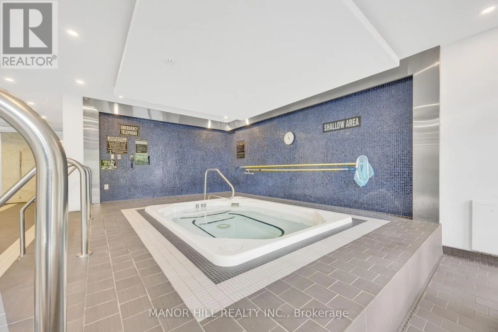 323 - 2 OLD MILL DRIVE