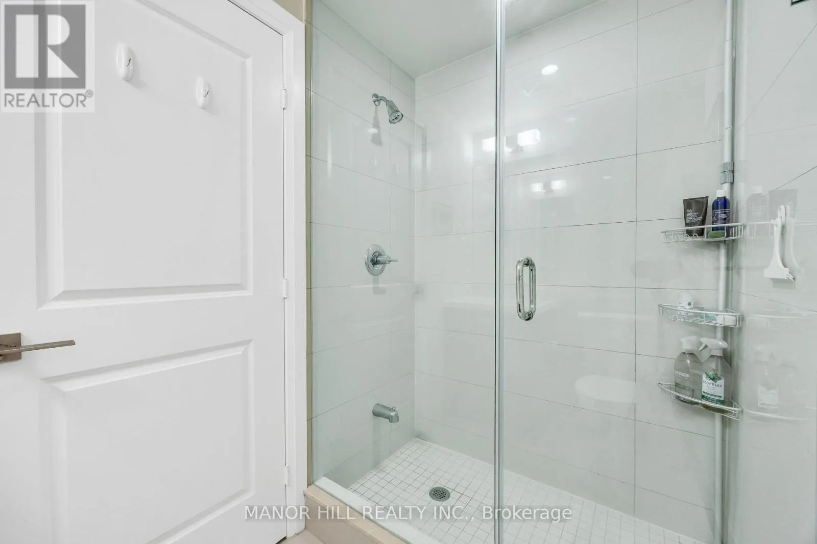323 - 2 OLD MILL DRIVE