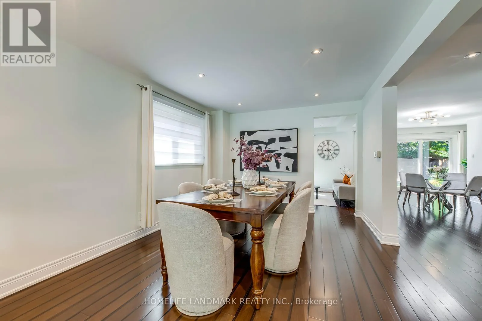 1076 MONTROSE ABBEY DRIVE