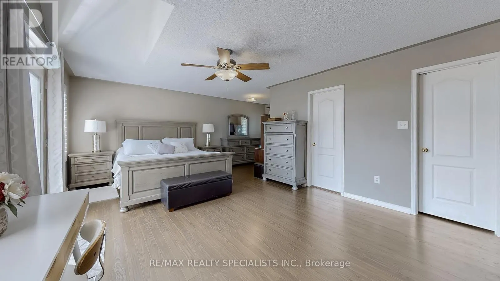 22 SAWSTON CIRCLE