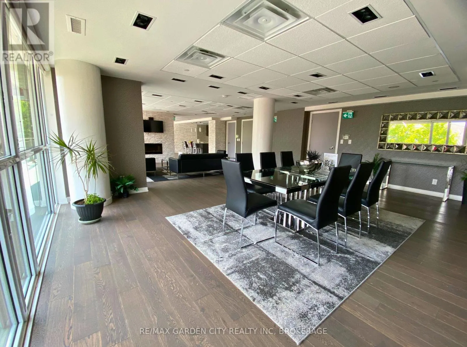 1402 - 5101 DUNDAS STREET W, #1402