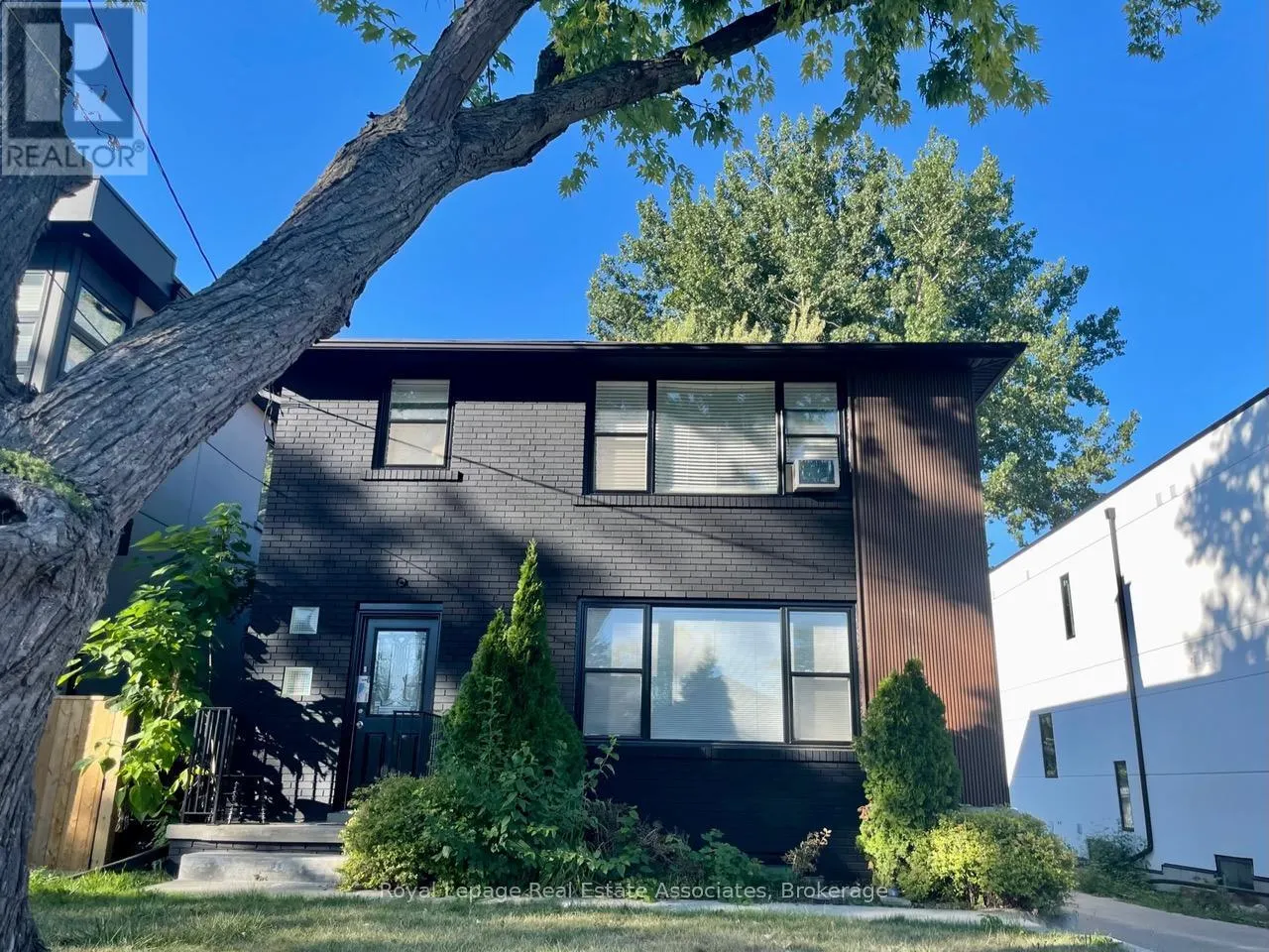 43 BROADVIEW AVENUE