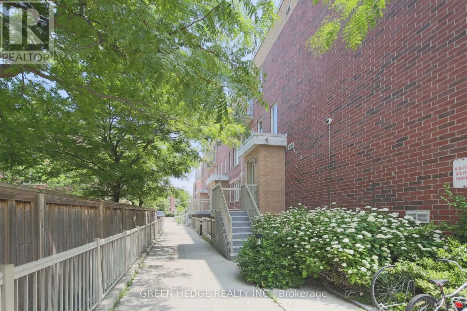 218 - 20 ELSIE LANE
