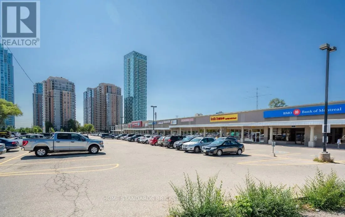 3834A BLOOR STREET W