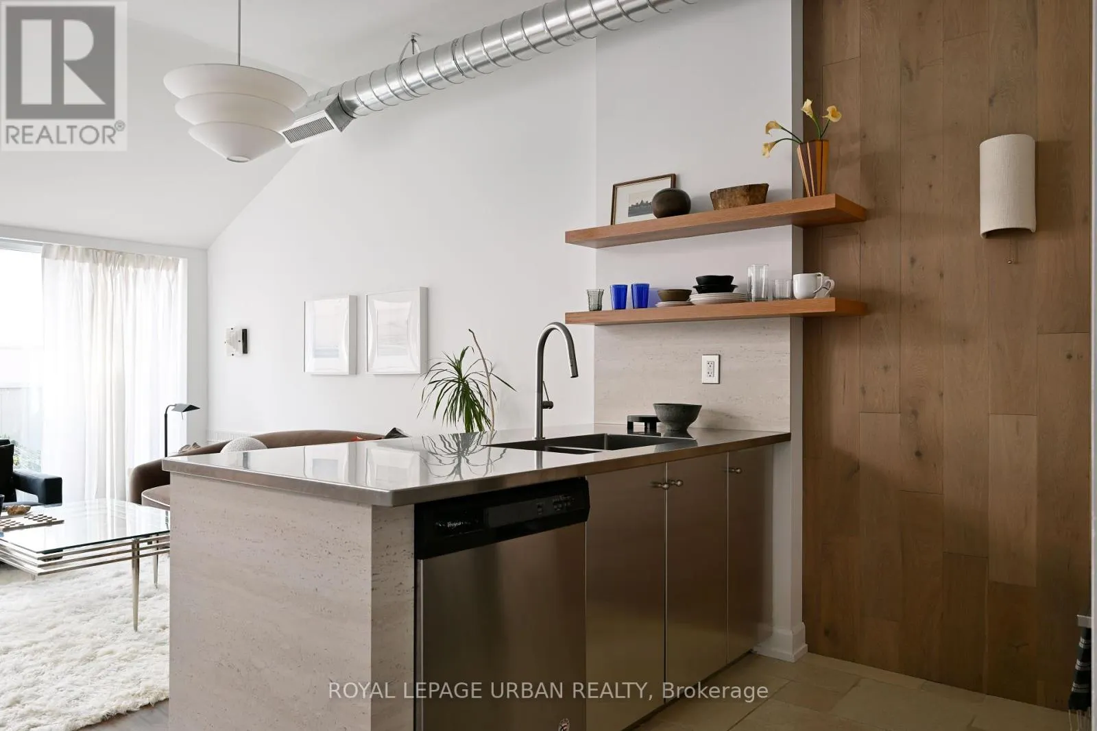 420 - 1410 DUPONT STREET