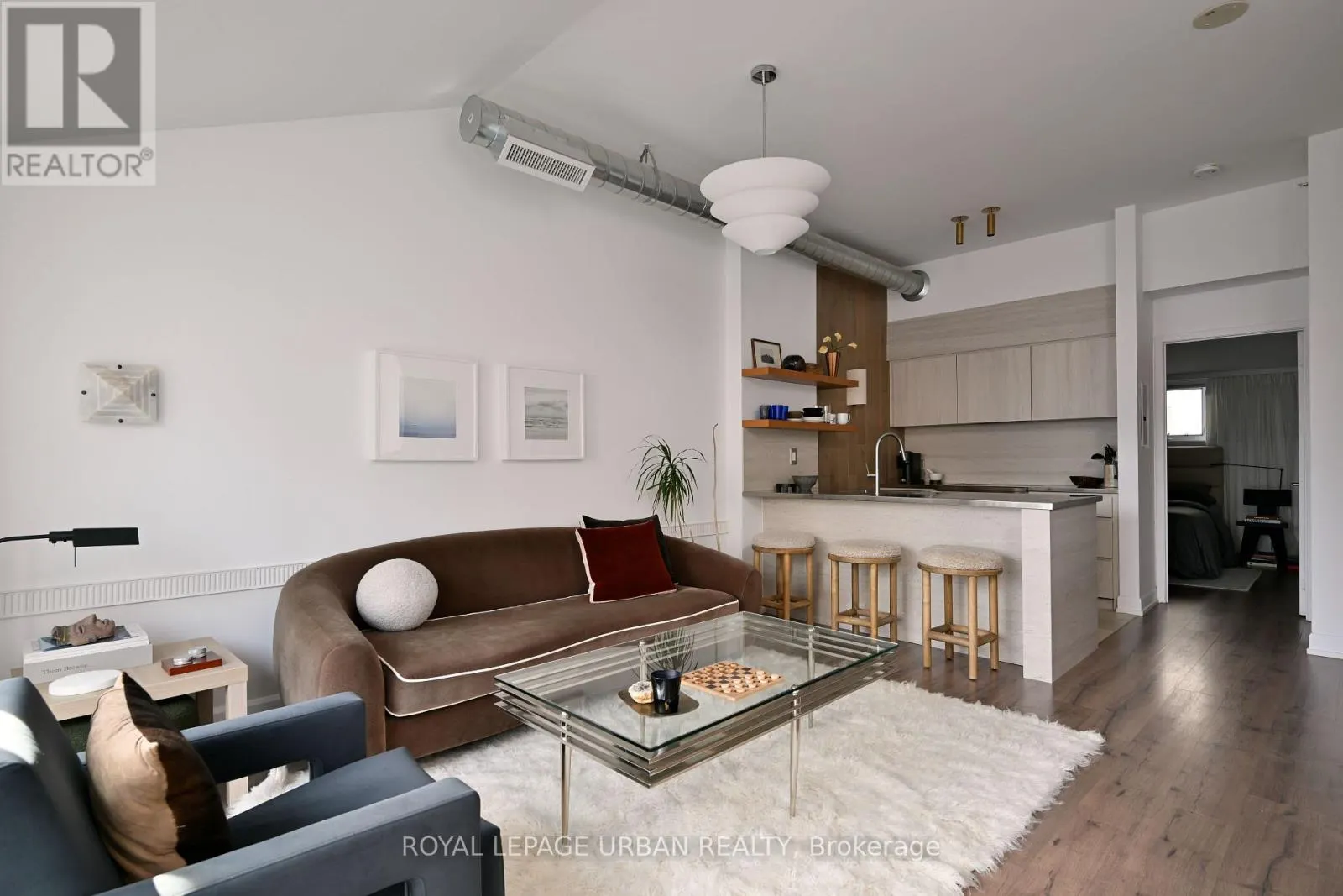 420 - 1410 DUPONT STREET