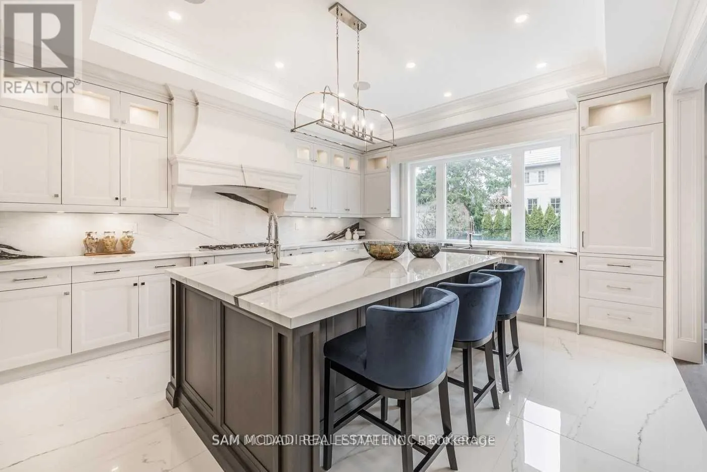 577 INDIAN ROAD