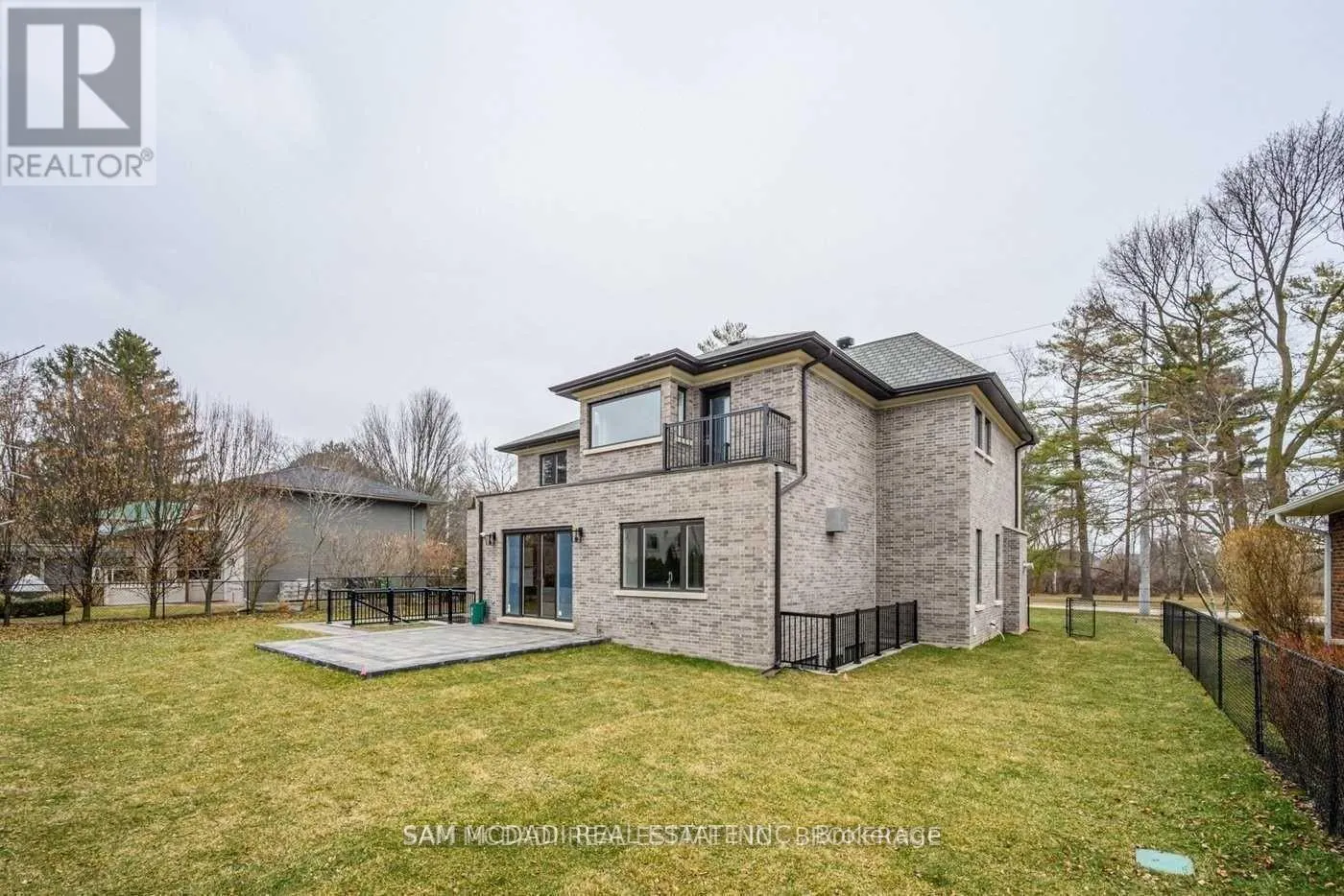 577 INDIAN ROAD
