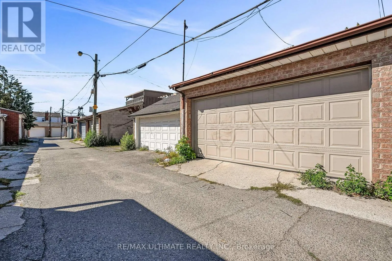 963 LANSDOWNE AVENUE