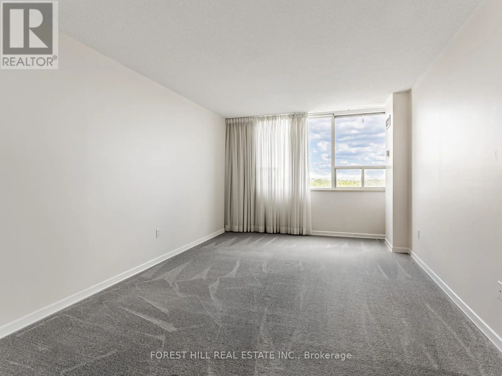 1207 - 1300 ISLINGTON AVENUE
