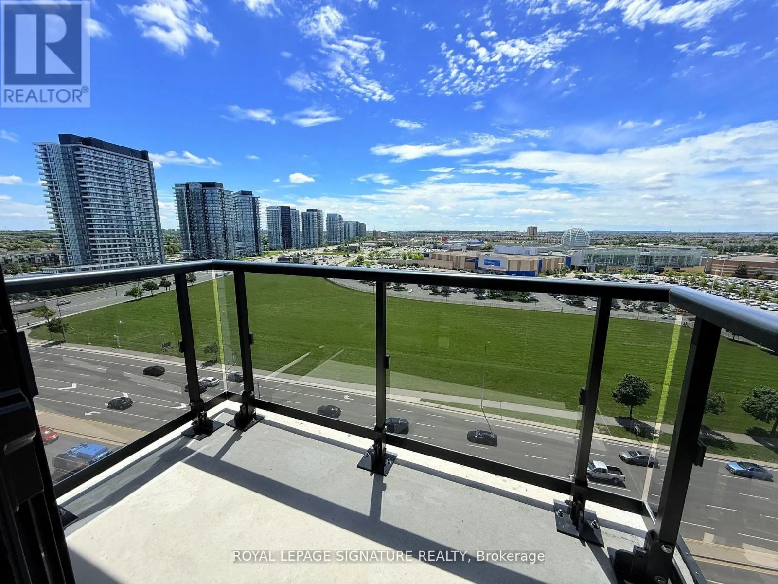 1204 - 2495 EGLINTON AVENUE W