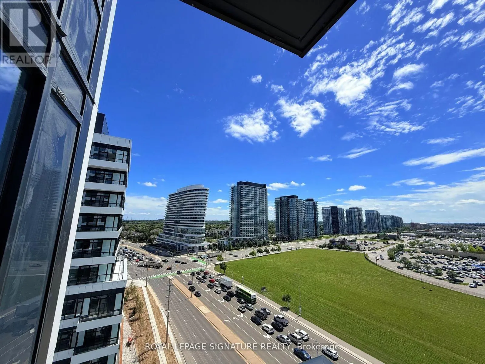 1204 - 2495 EGLINTON AVENUE W
