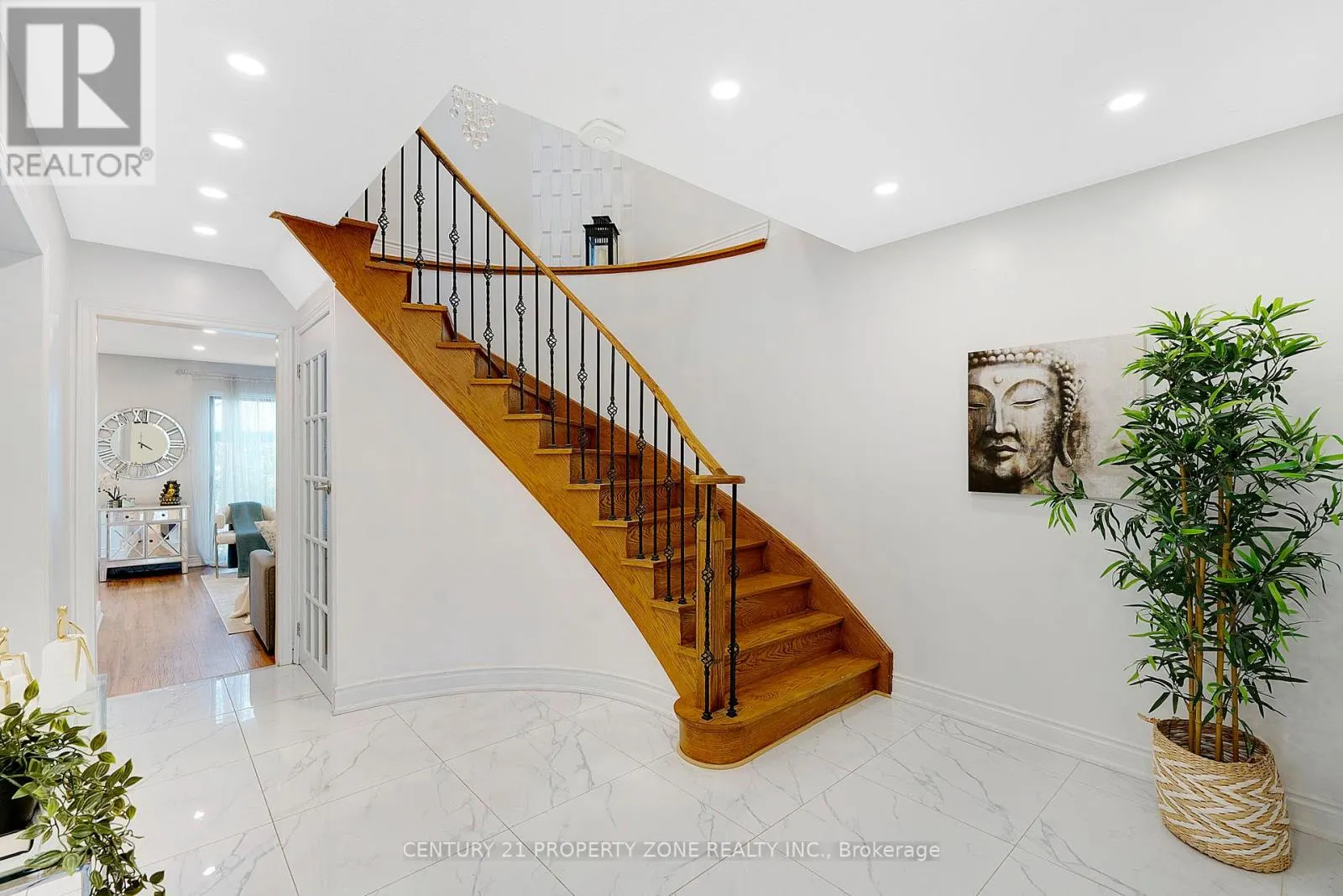 38 RODWELL COURT