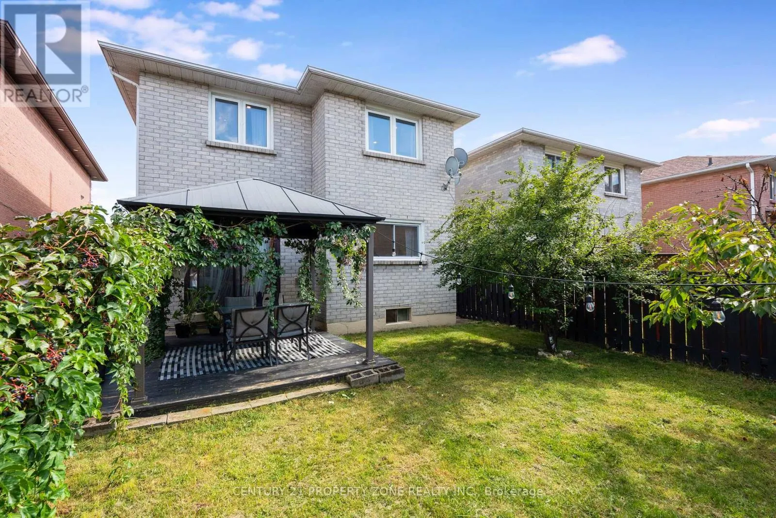 38 RODWELL COURT