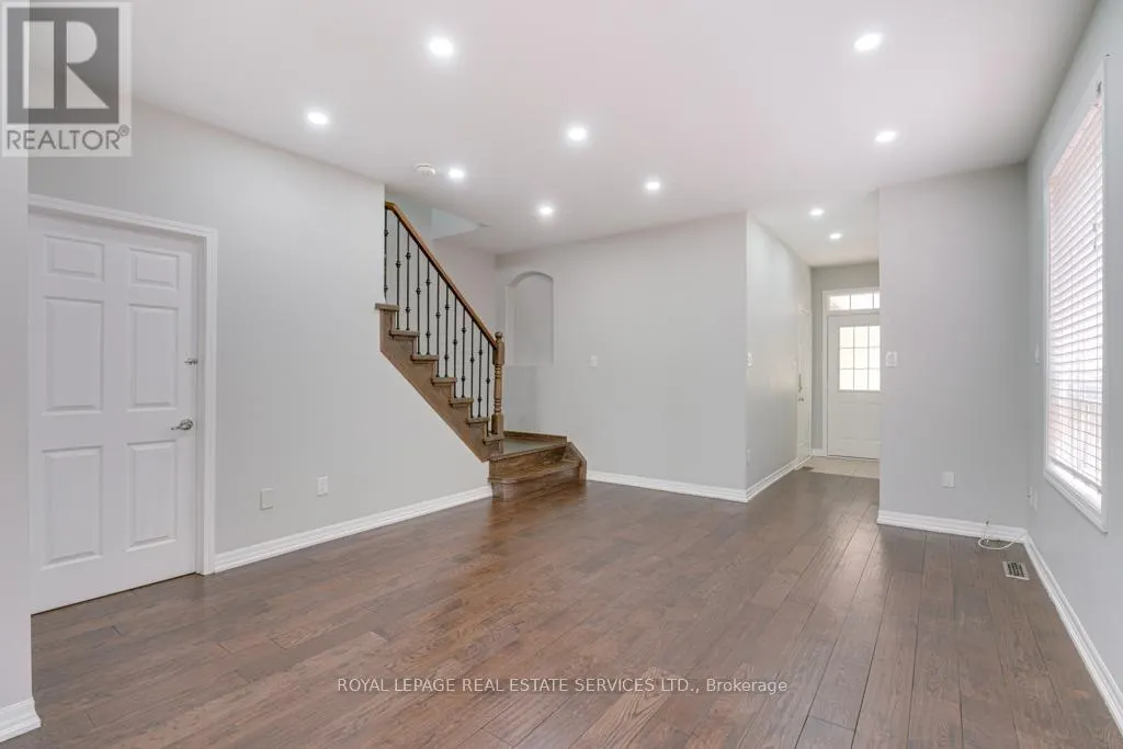 UPPER - 1327 WEIR CHASE