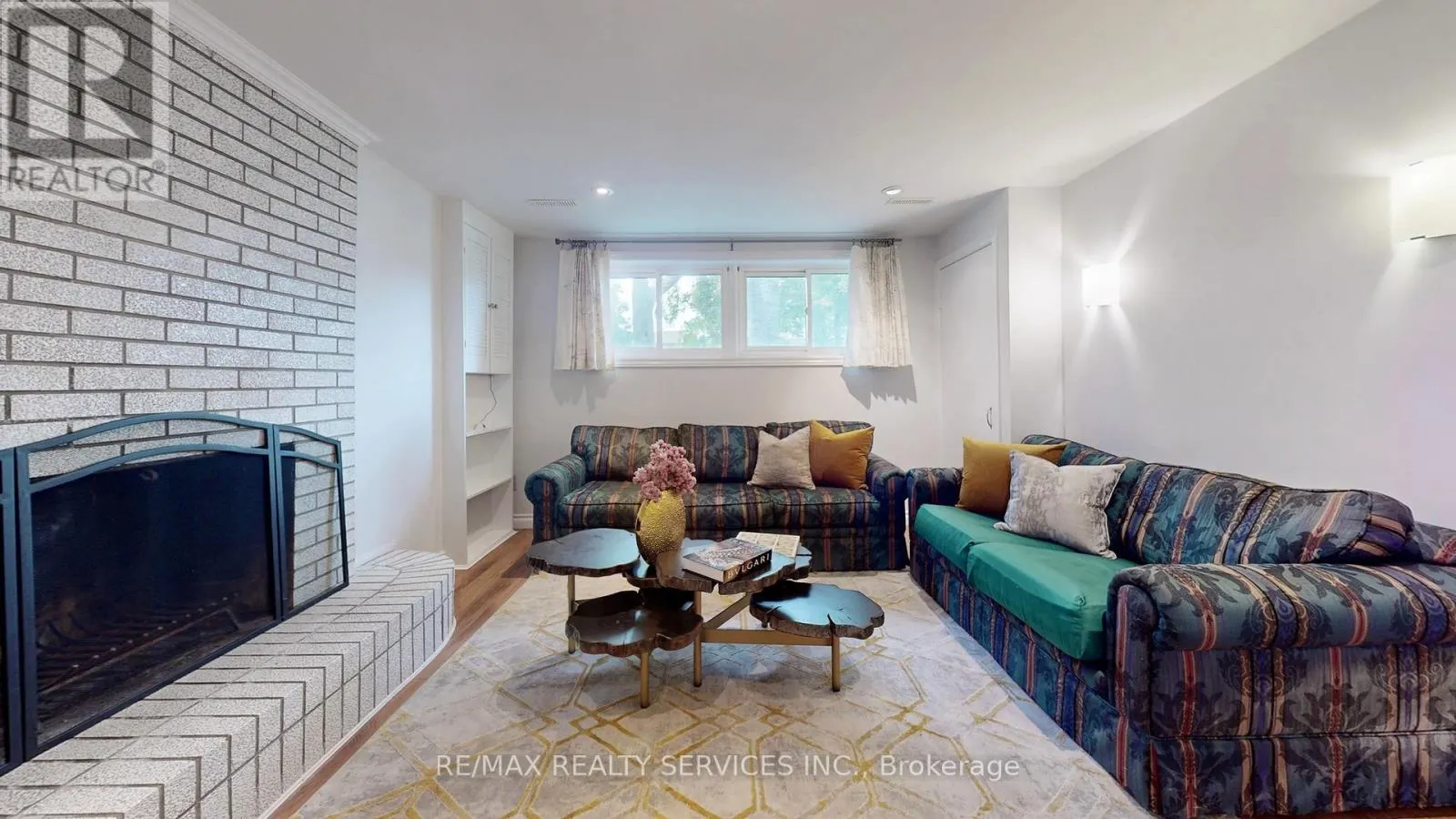 27 GLENFOREST ROAD