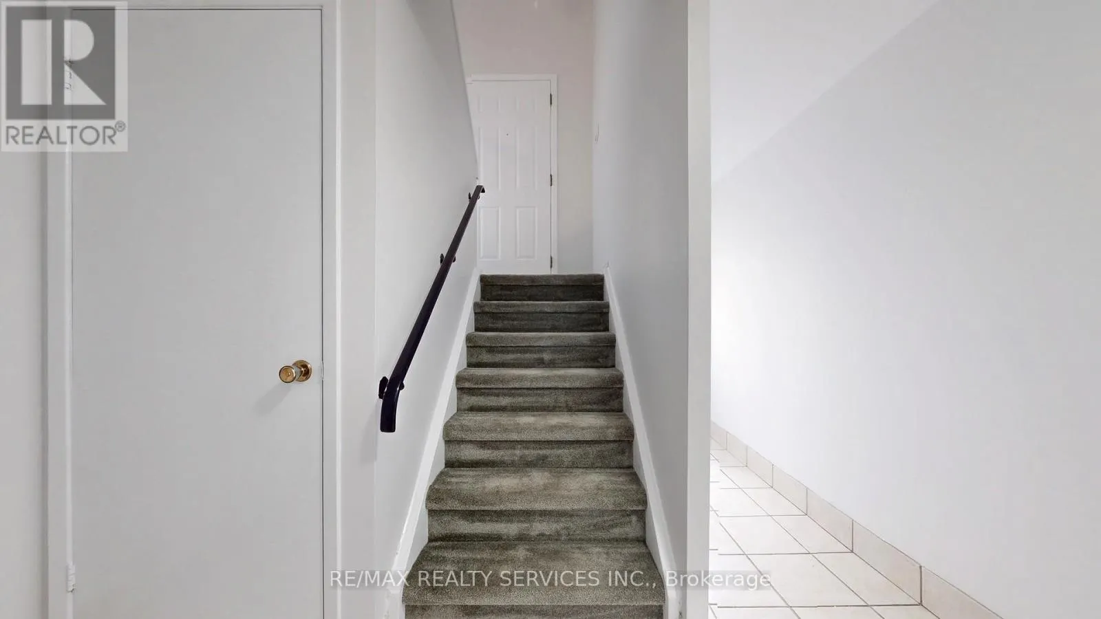 27 GLENFOREST ROAD