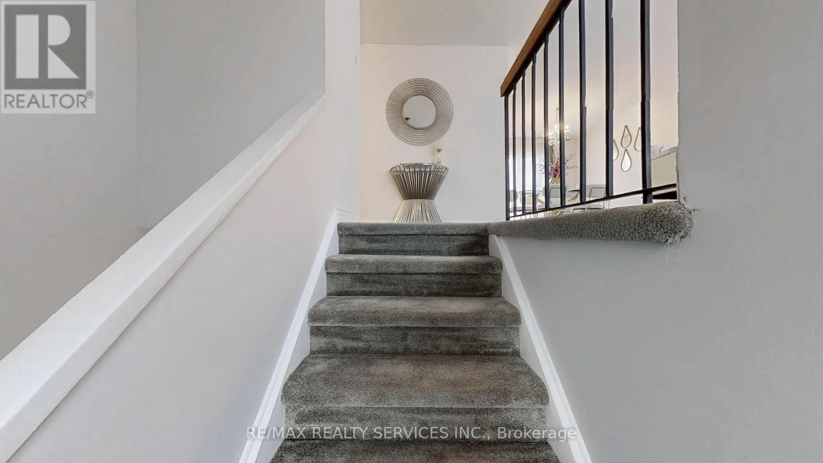 27 GLENFOREST ROAD