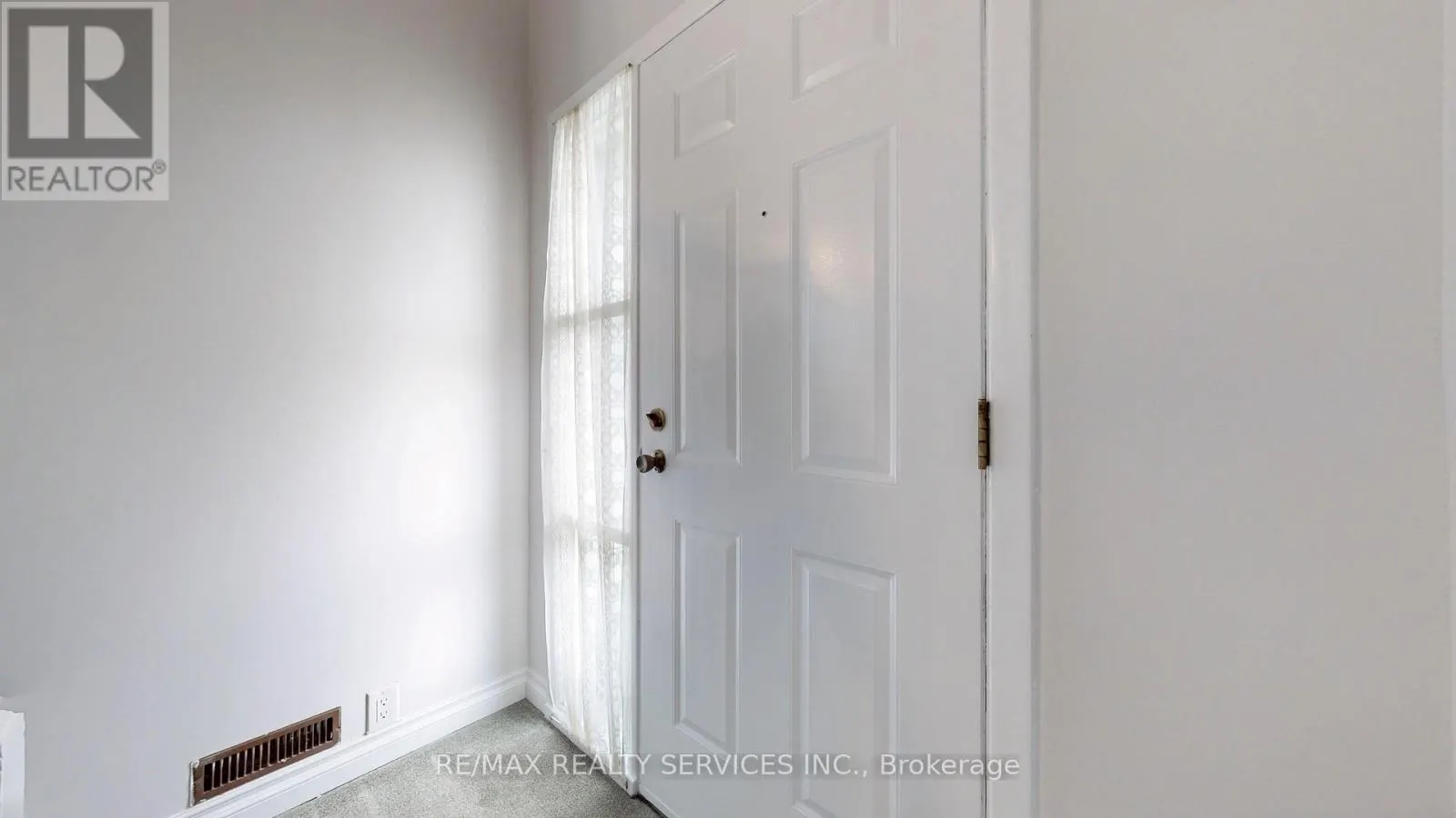 27 GLENFOREST ROAD