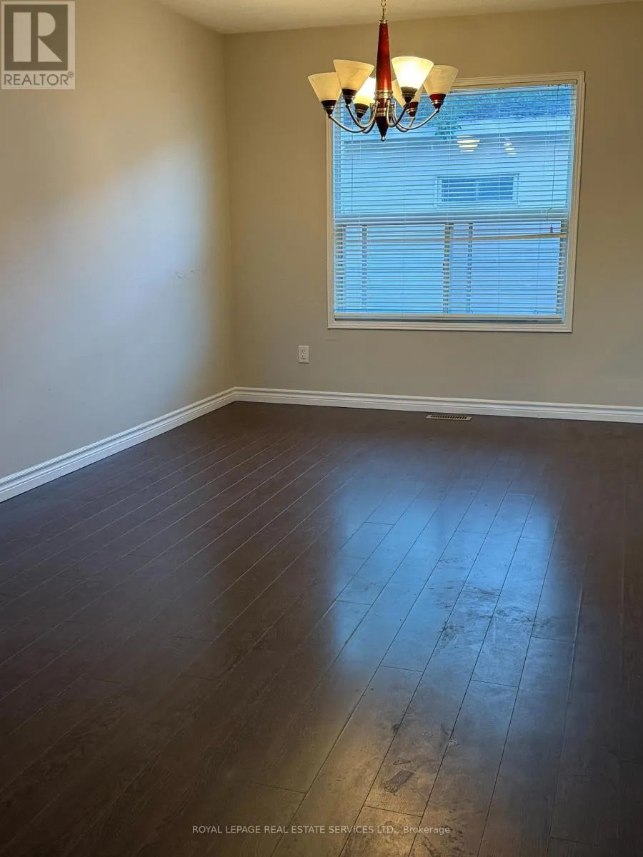 UPPER - 47 ALABASTER DRIVE