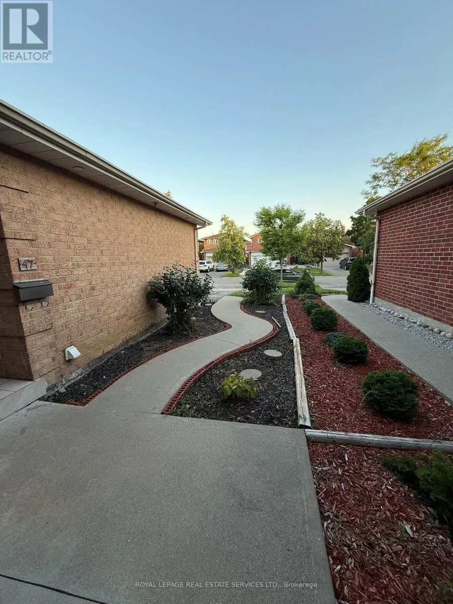 UPPER - 47 ALABASTER DRIVE