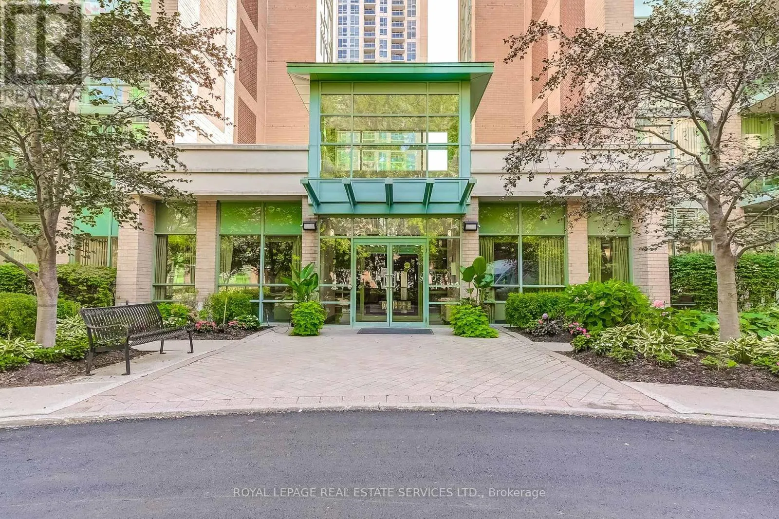 1005 - 9 MICHAEL POWER PLACE