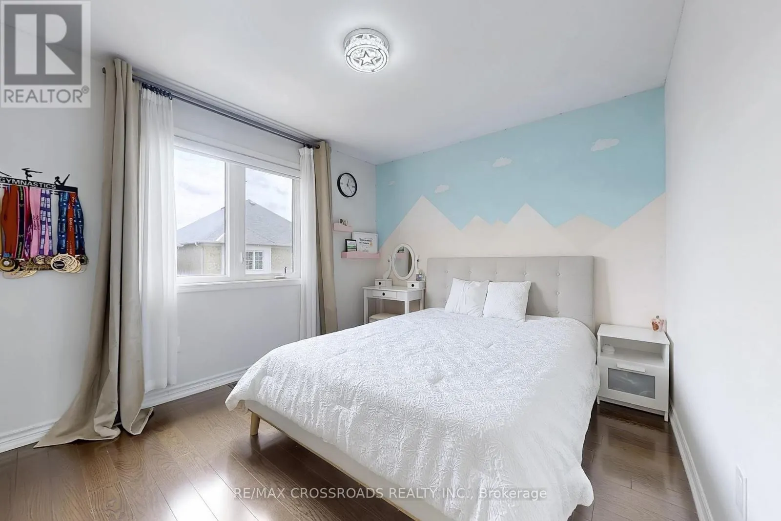 4262 VIVALDI ROAD