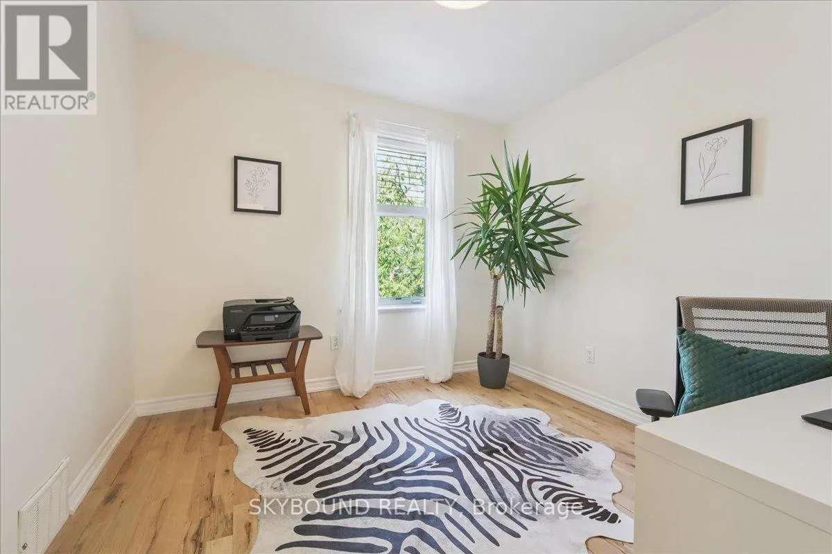 2043 DAVENPORT ROAD