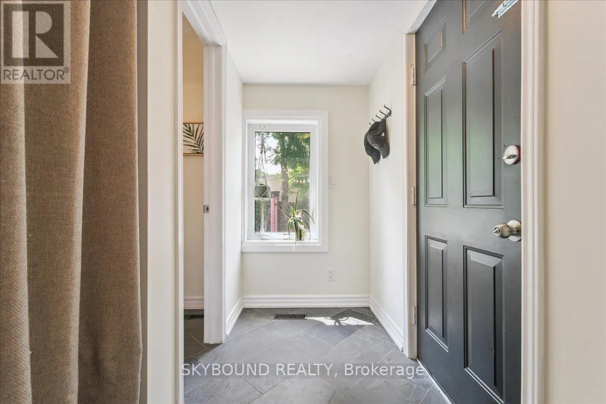 2043 DAVENPORT ROAD