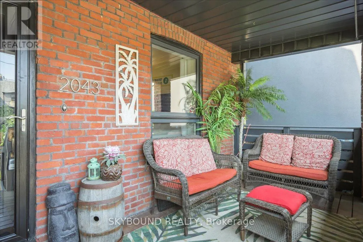2043 DAVENPORT ROAD