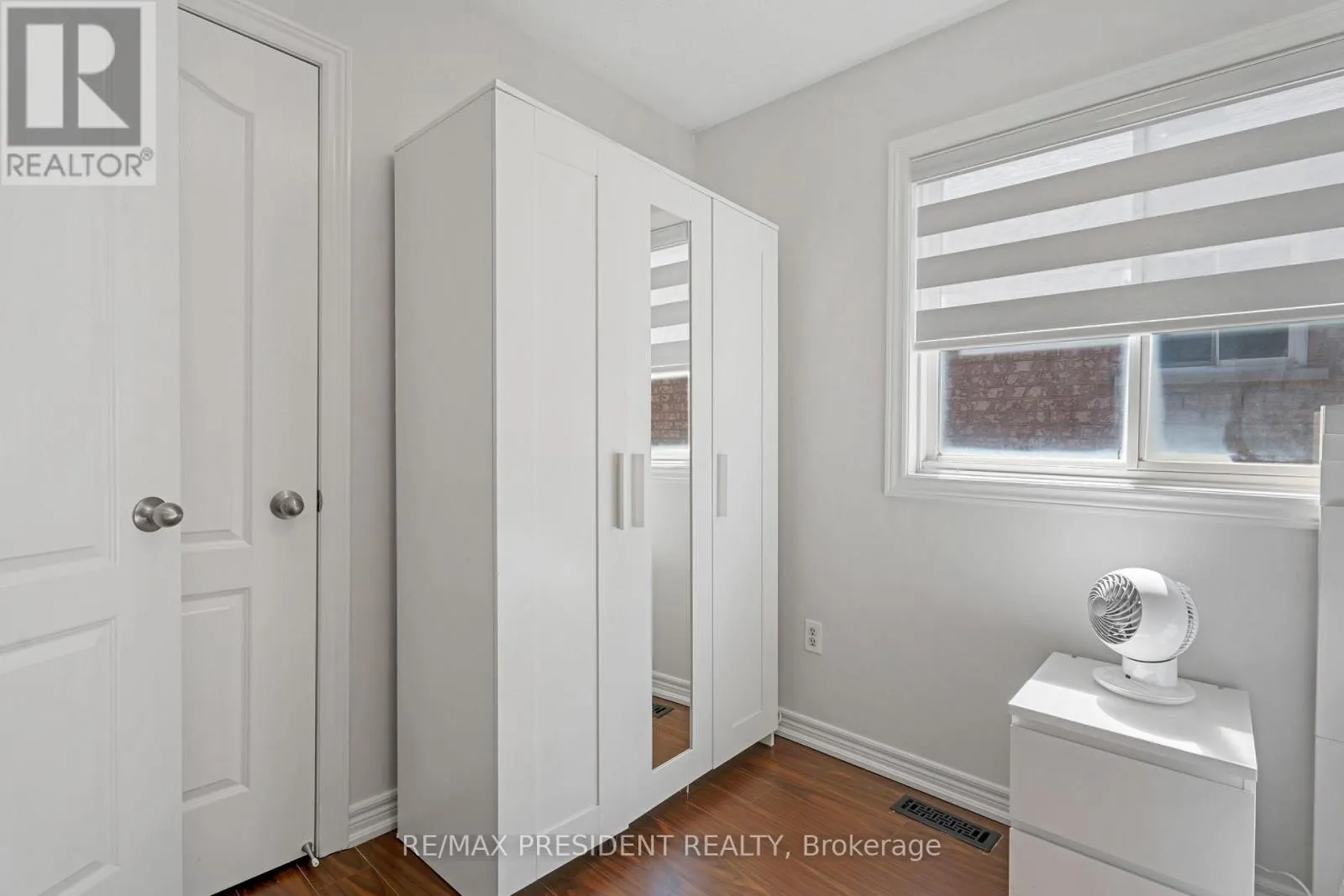 823 LEDBURY CRESCENT