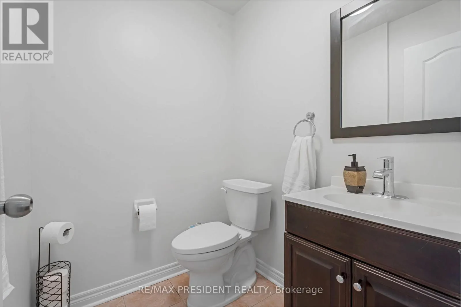 823 LEDBURY CRESCENT