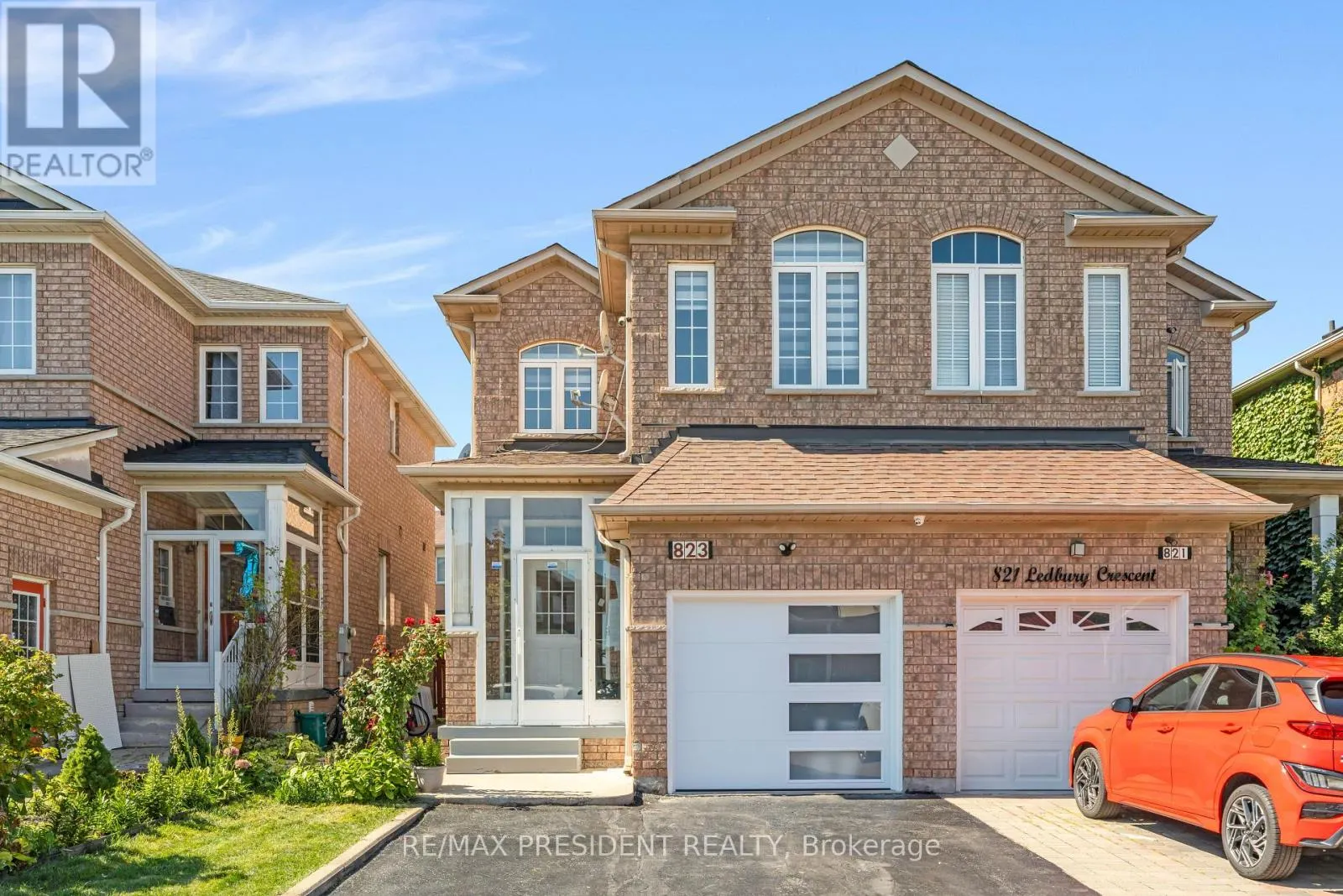 823 LEDBURY CRESCENT