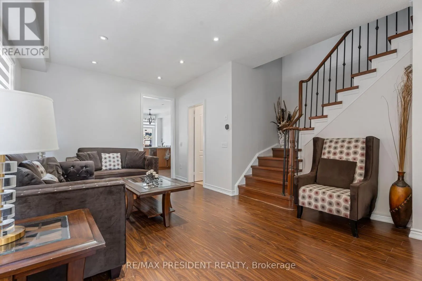 823 LEDBURY CRESCENT