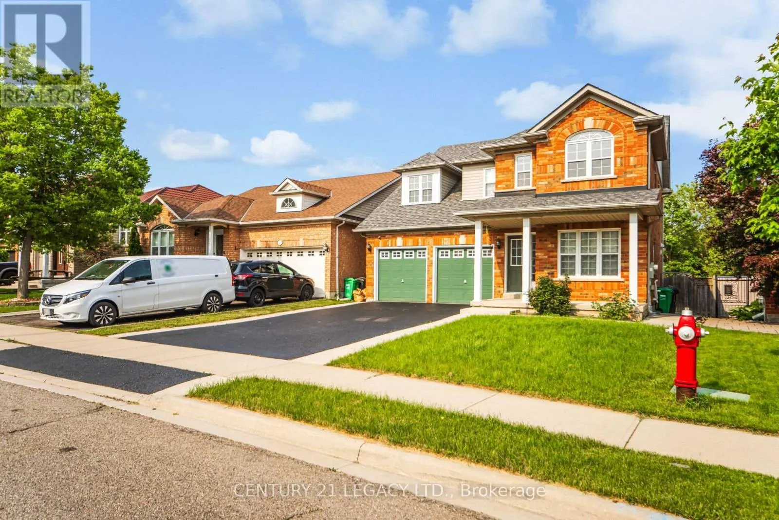 28 SUNNYBROOK CRESCENT