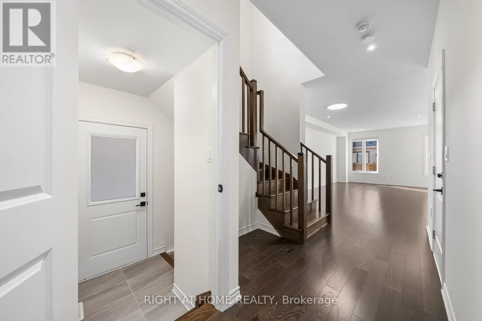 471 BERGAMOT AVENUE