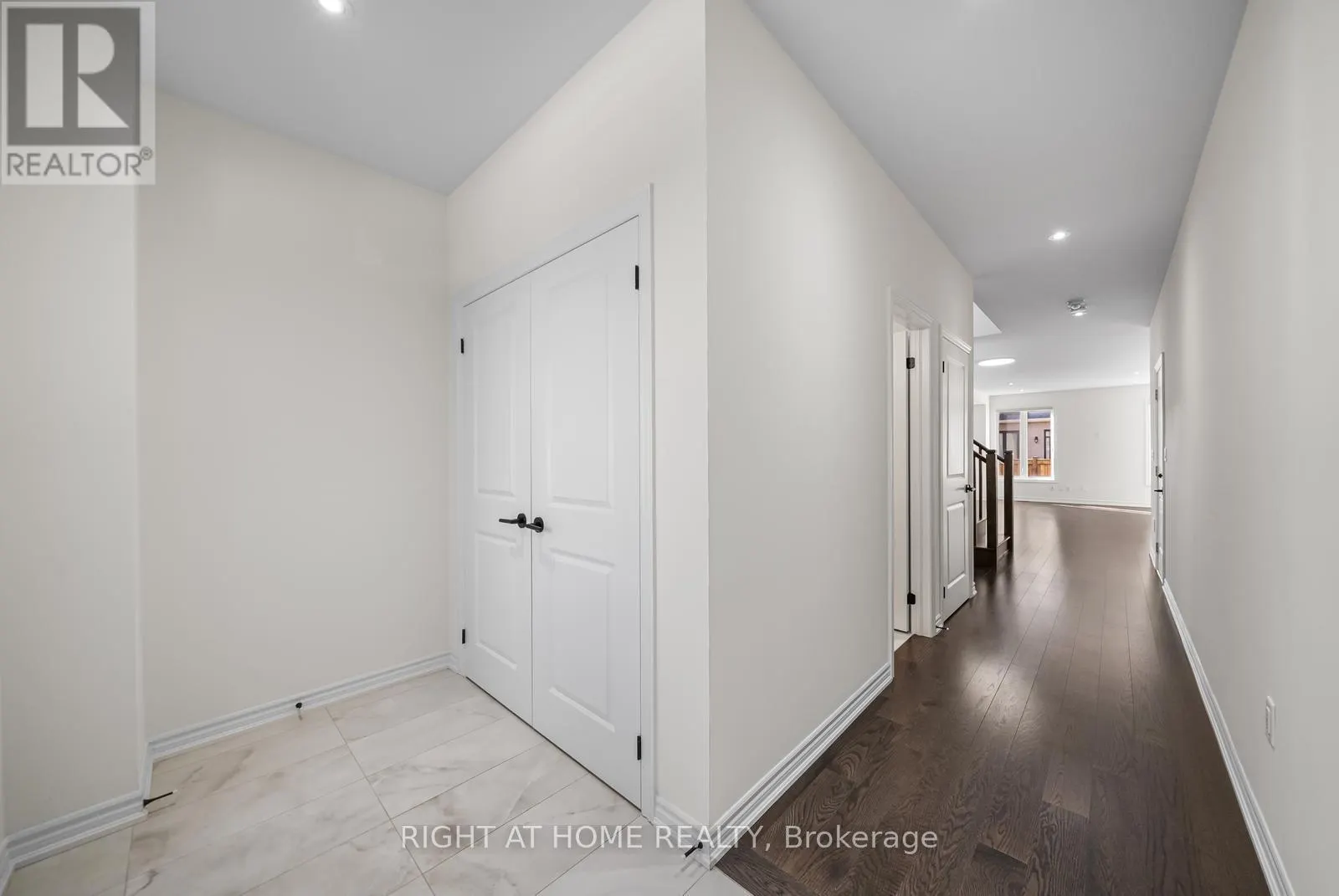 471 BERGAMOT AVENUE