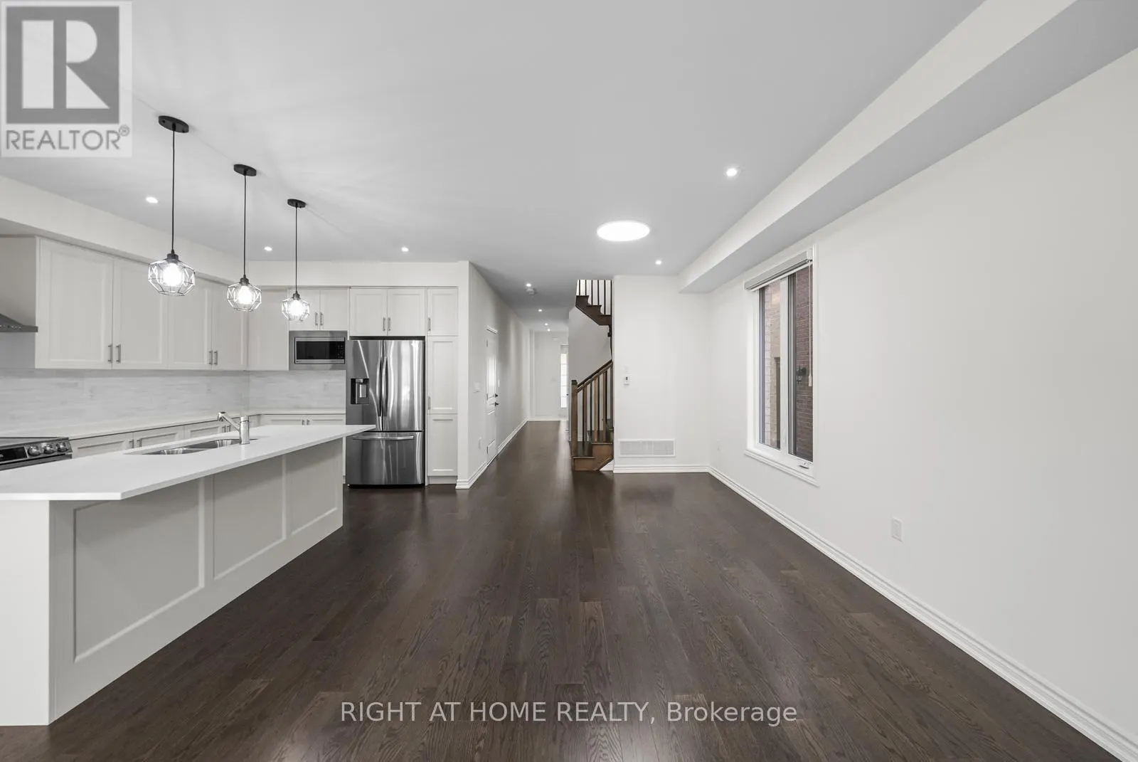 471 BERGAMOT AVENUE